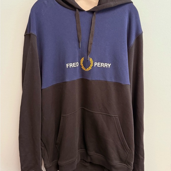 Fred Perry Men's Two-Tone Hoodie in Blue and Black hoodie sweatshirt NWOT XL - Picture 1 of 2